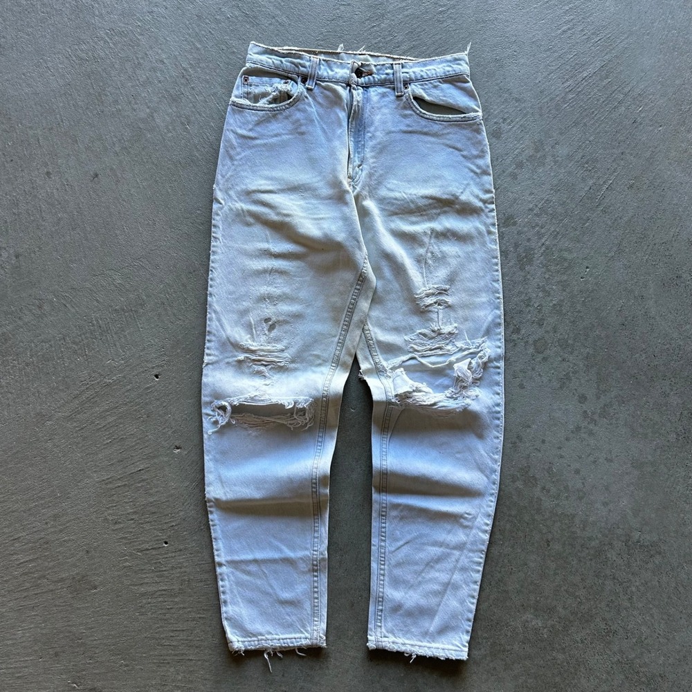 Vintage 90s Levis 550 Jeans Womens 30x30 Denim Relaxed Fit Tapered Leg Thrashed